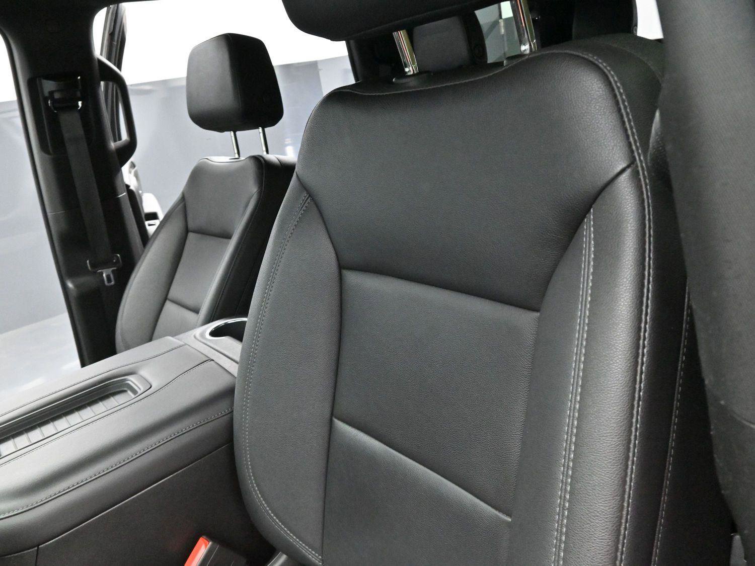 Used 2022 Chevrolet Tahoe Z71 w/ Z71 Off-Road Package image 18