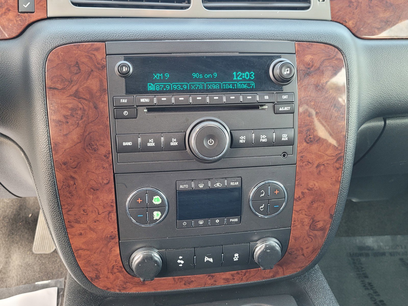 Used 2014 Chevrolet Tahoe LT w/ All-Star Edition image 20