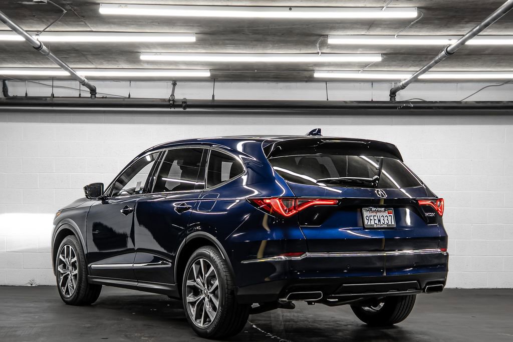 Certified 2023 Acura MDX FWD w/ Technology Package image 3