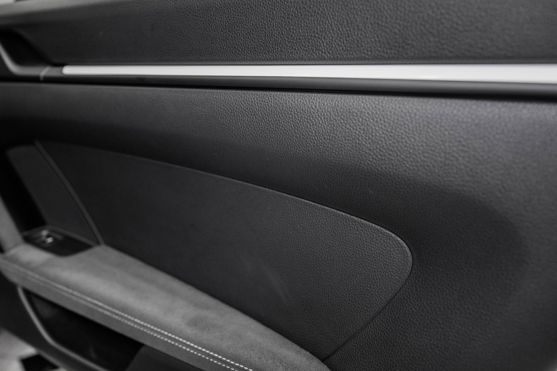 Used 2022 Porsche 911 GT3 image 46