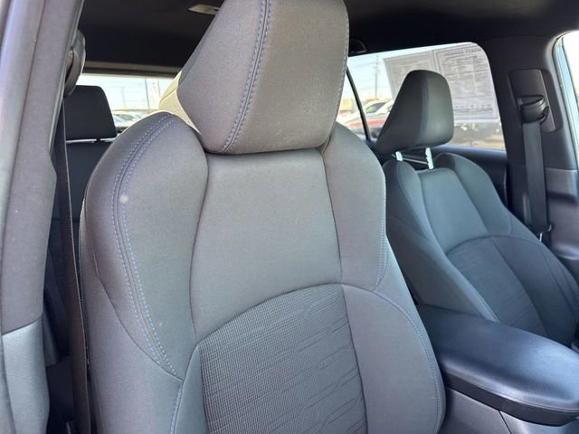 Used 2022 Toyota RAV4 SE image 23