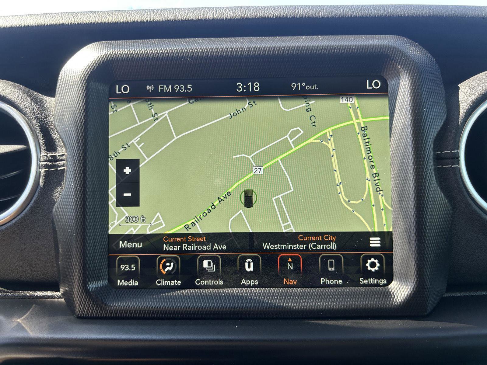 Used 2023 Jeep Wrangler Sahara image 13