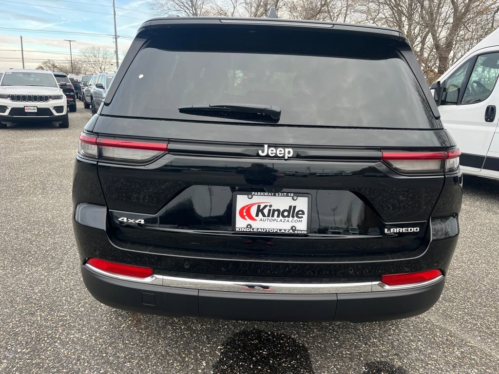 New 2025 Jeep Grand Cherokee Laredo X w/ Luxury Tech Group I AWD/4WD image 26