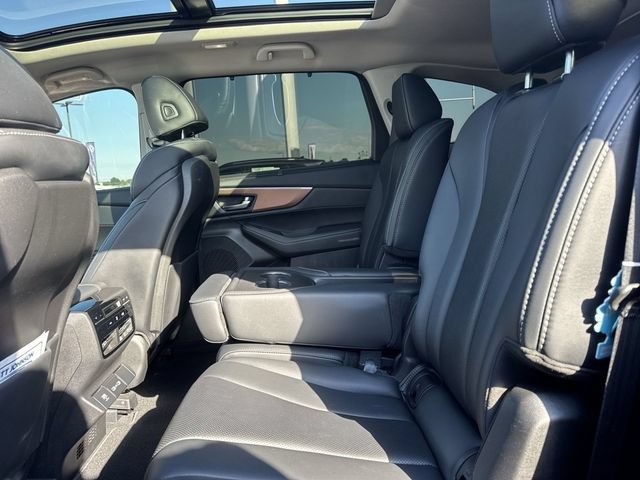 Used 2022 Acura MDX SH-AWD w/ Technology Package image 9