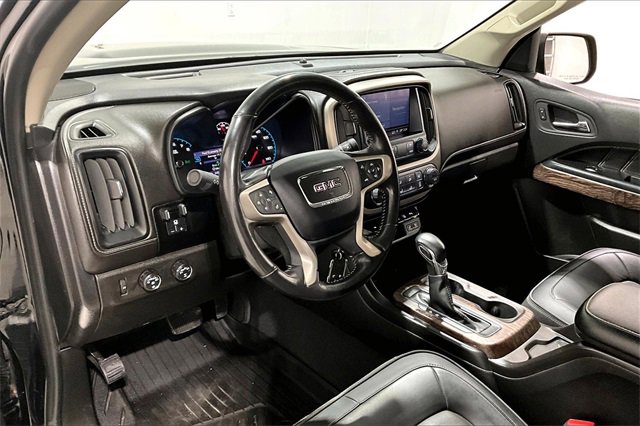 Used 2022 GMC Canyon Denali image 18
