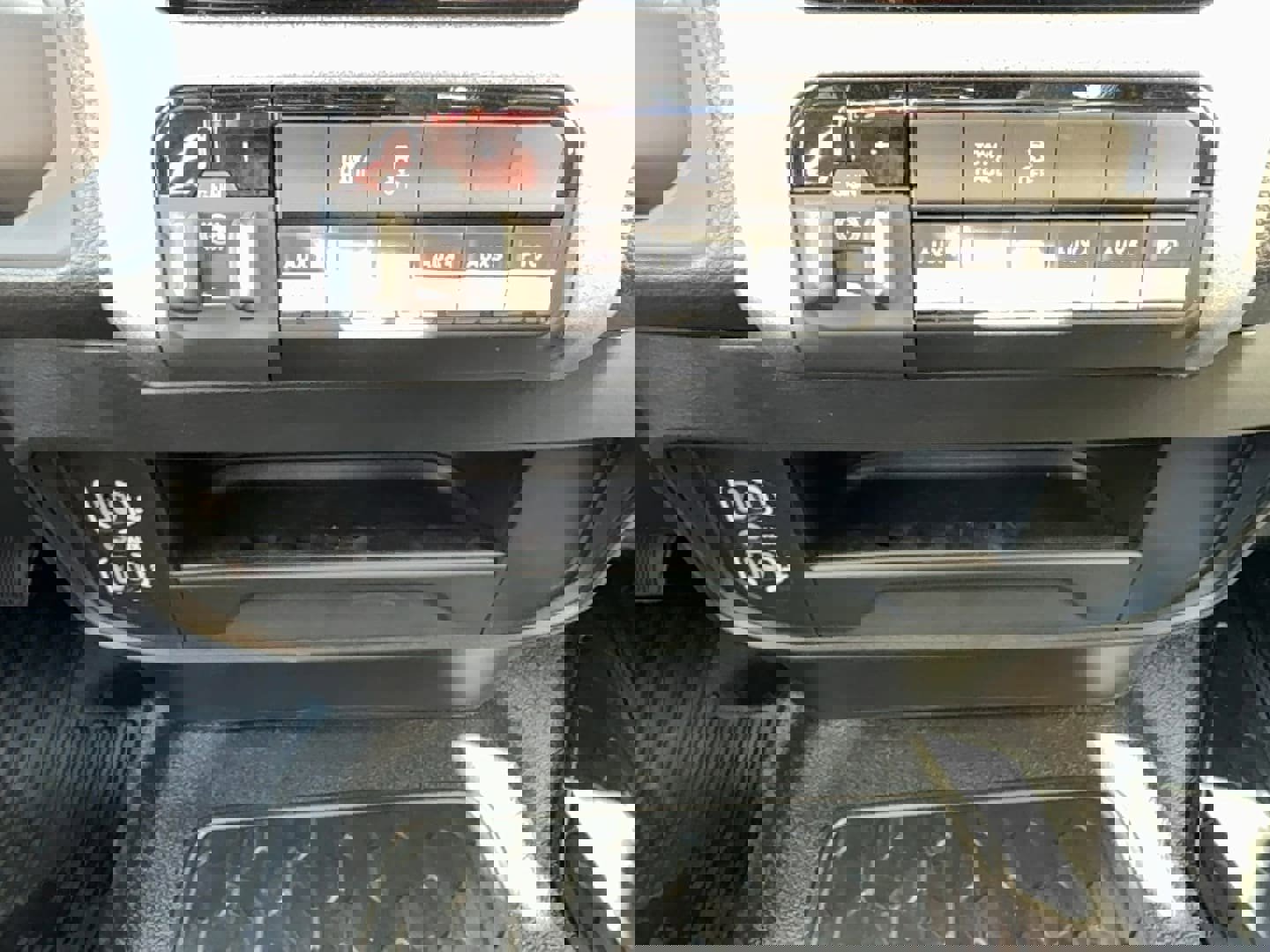 New 2026 RAM 5500 Tradesman w/ Chrome Appearance Group image 17