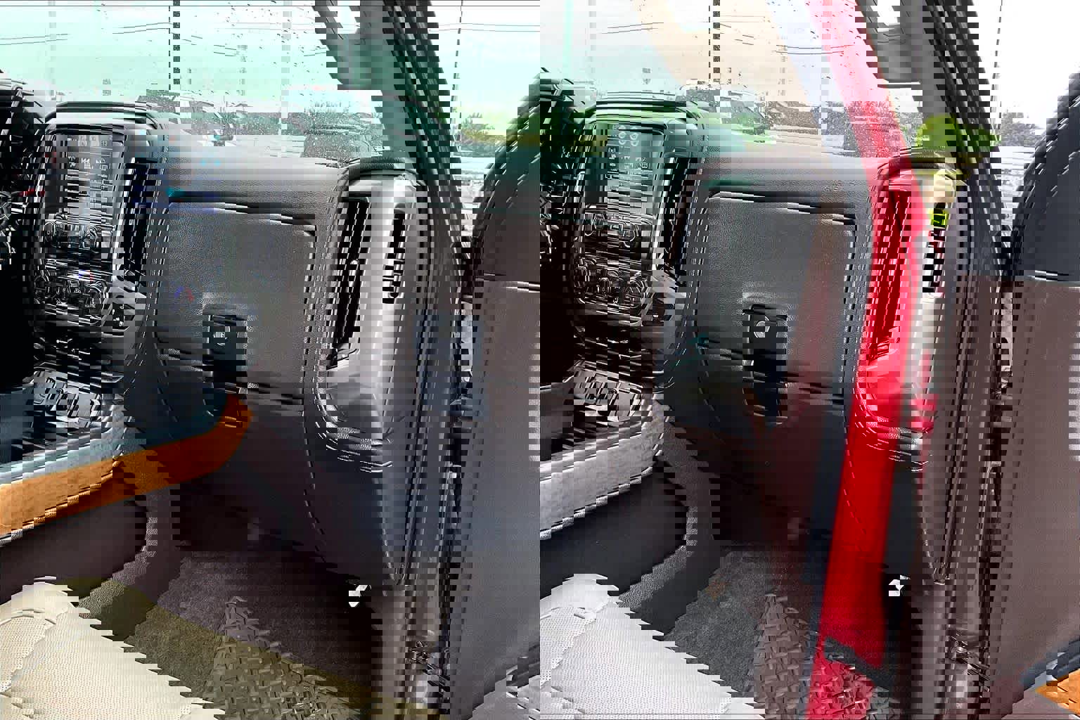 Used 2018 Chevrolet Silverado 1500 LTZ w/ Texas Edition RWD image 19