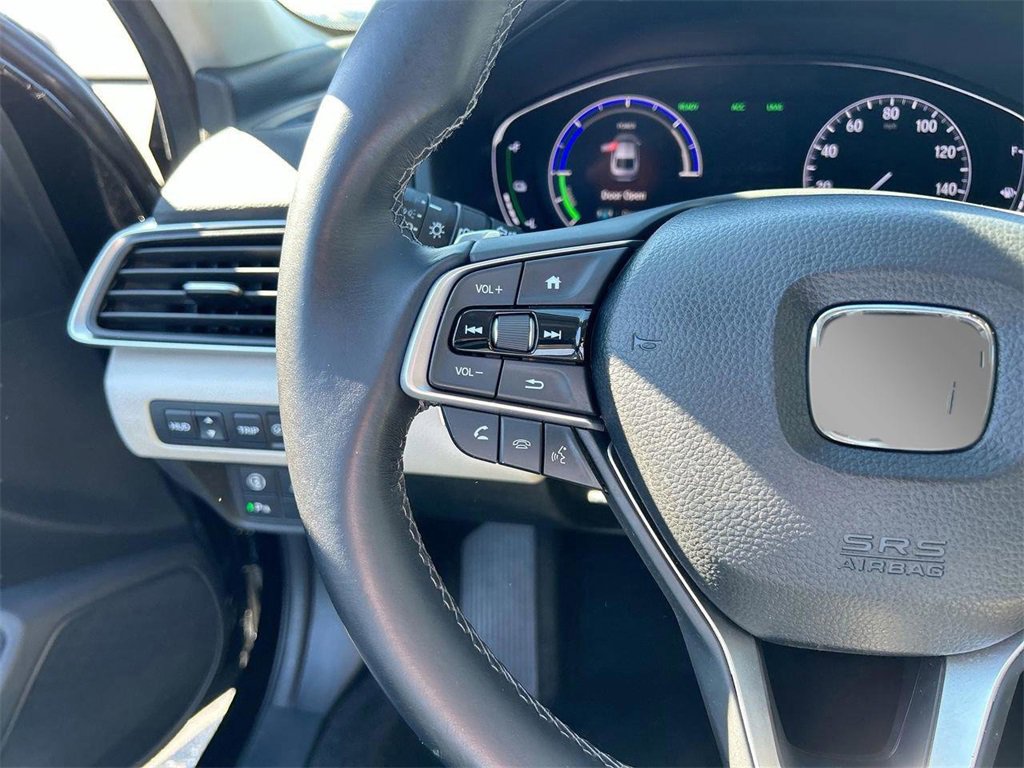 Used 2018 Honda Accord Touring image 30