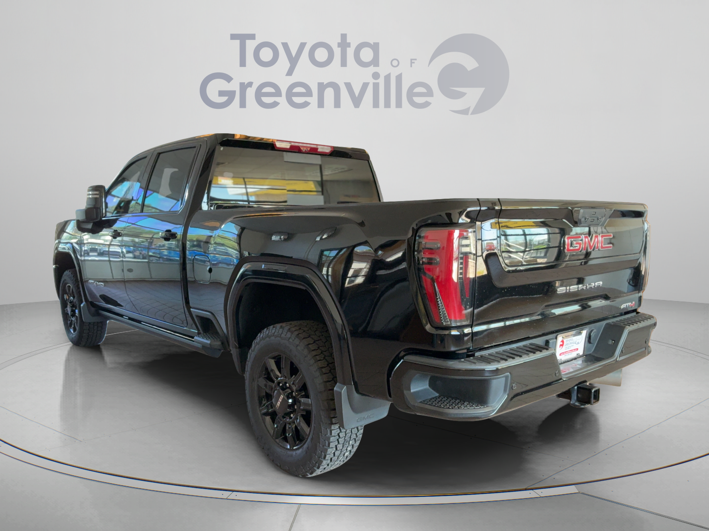 Used 2025 GMC Sierra 2500 AT4 w/ AT4 Premium Plus Package AWD/4WD image 4