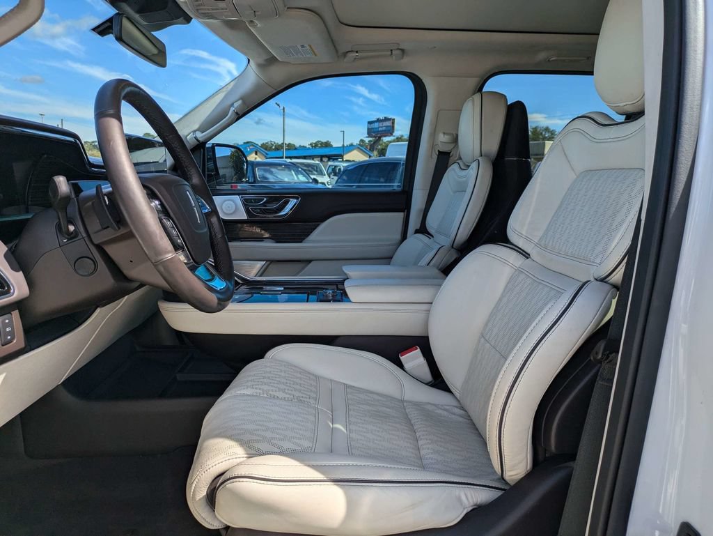 Certified 2022 Lincoln Navigator L Black Label AWD/4WD image 15