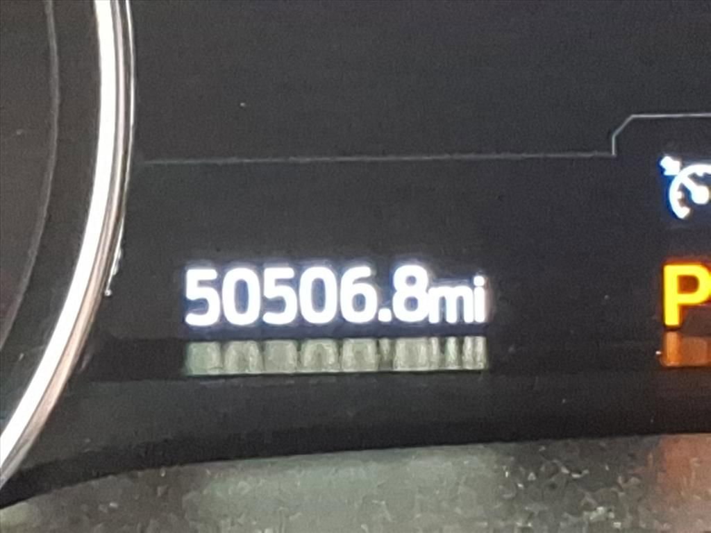 Used 2022 Ford F250 Lariat w/ Black Appearance Package image 22