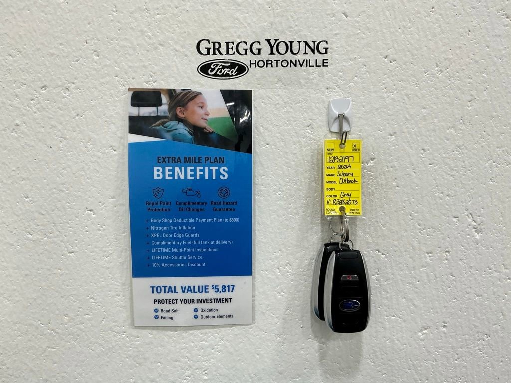 Used 2024 Subaru Outback Premium image 30