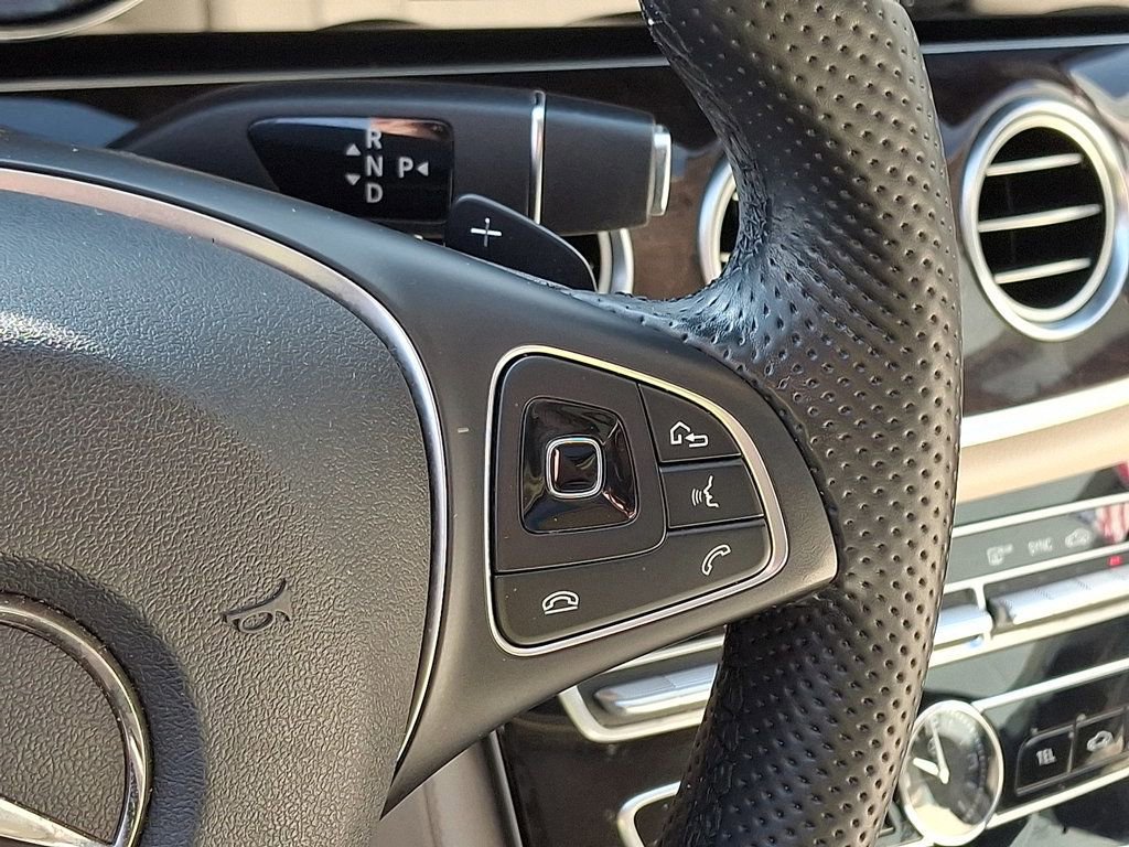 Used 2017 Mercedes-Benz E 300 image 22