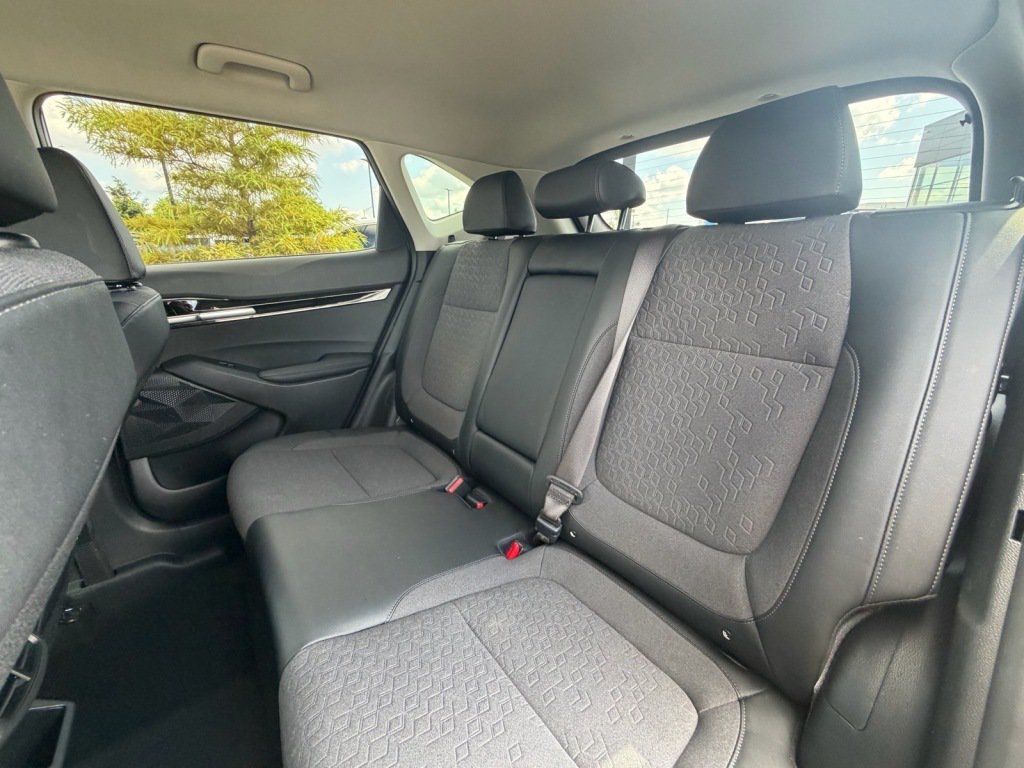 Used 2024 Kia Seltos S AWD/4WD image 6