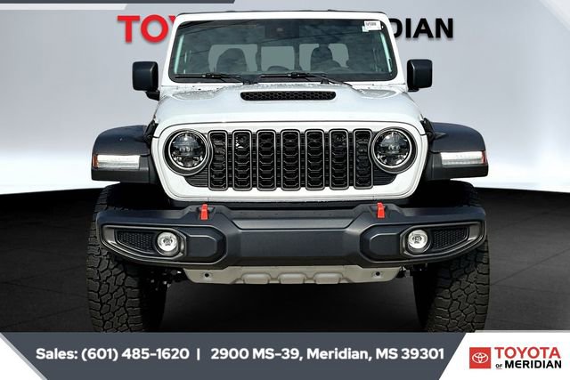 Used 2025 Jeep Gladiator Mojave image 3