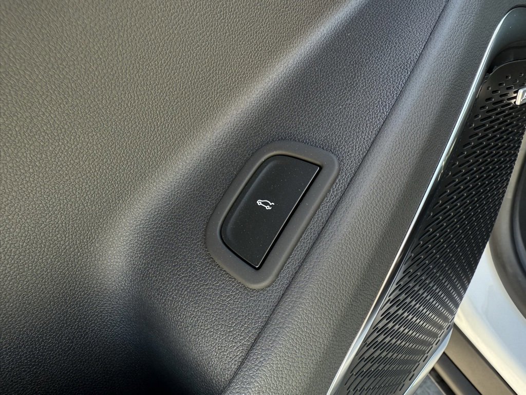 New 2025 GMC Acadia Elevation w/ Elevation Premium Package image 29