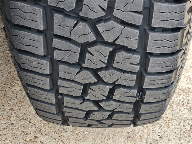 Used 2023 Chevrolet Silverado 1500 LT Trail Boss w/ Convenience Package II image 11