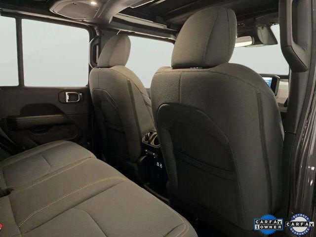 Used 2025 Jeep Wrangler Unlimited Sahara w/ Safety Group image 18