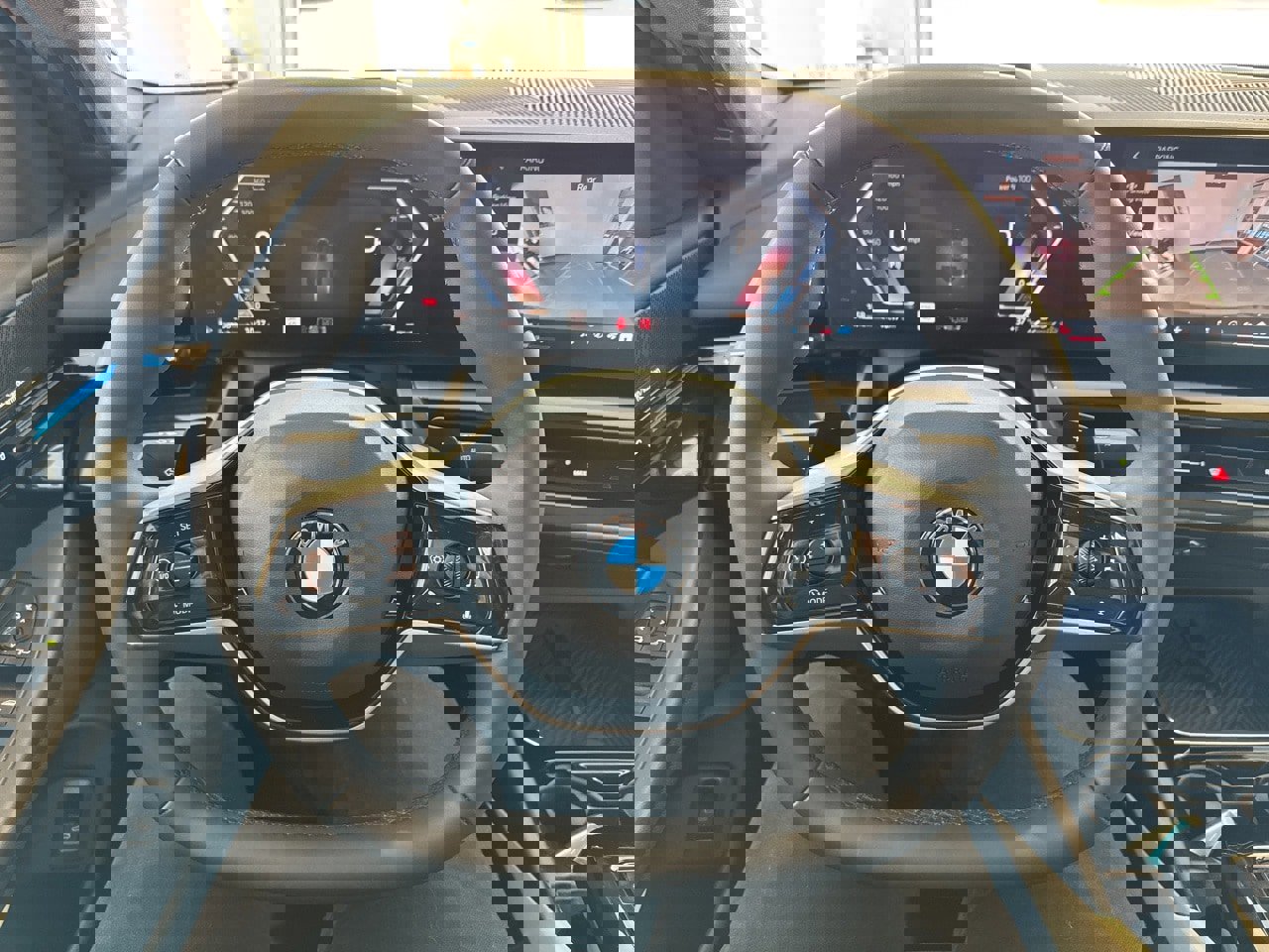 Certified 2025 BMW 530i xDrive 530i xDrive w/ Premium Package image 19