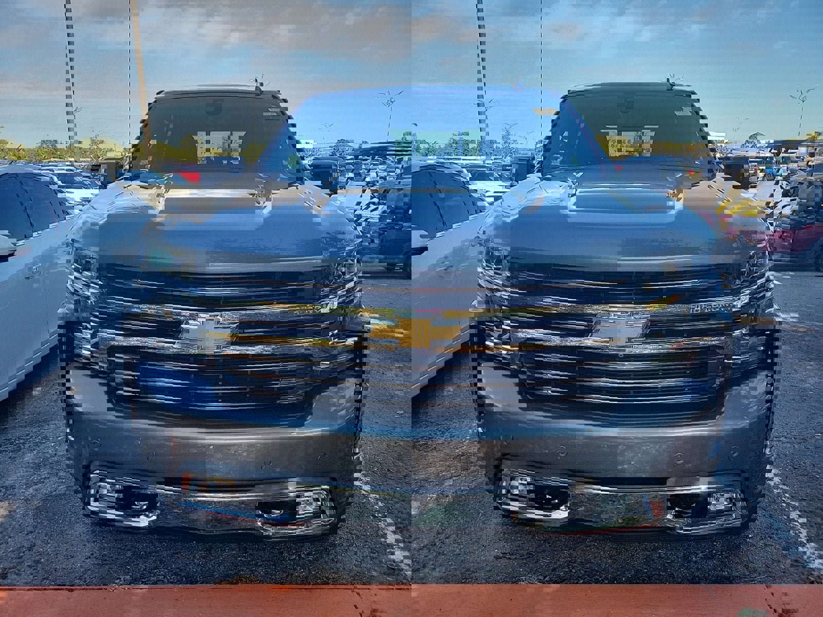 Used 2019 Chevrolet Silverado 1500 High Country w/ Technology Package video 2