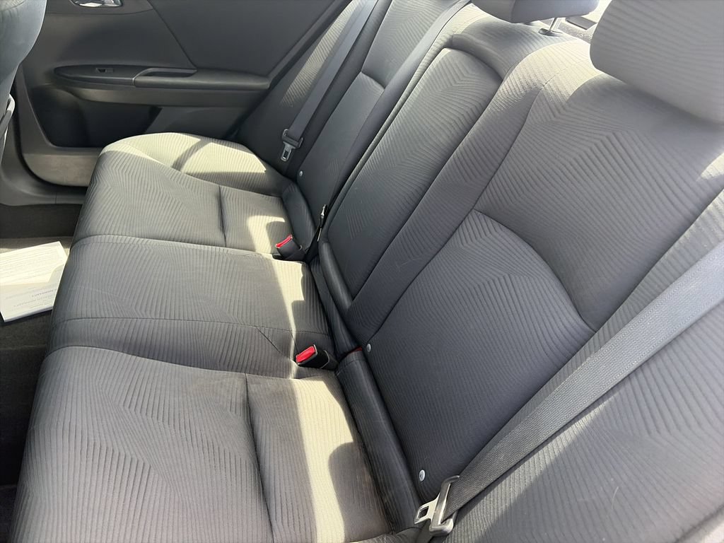 Used 2017 Honda Accord LX image 28