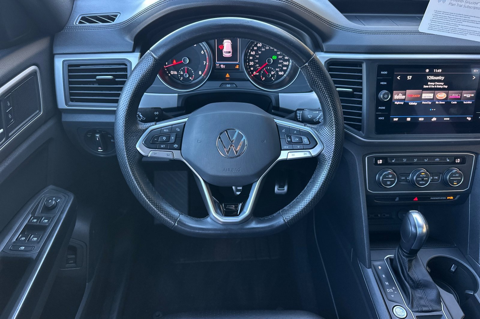 Used 2020 Volkswagen Atlas Cross Sport SE w/ Panoramic Sunroof Package image 14