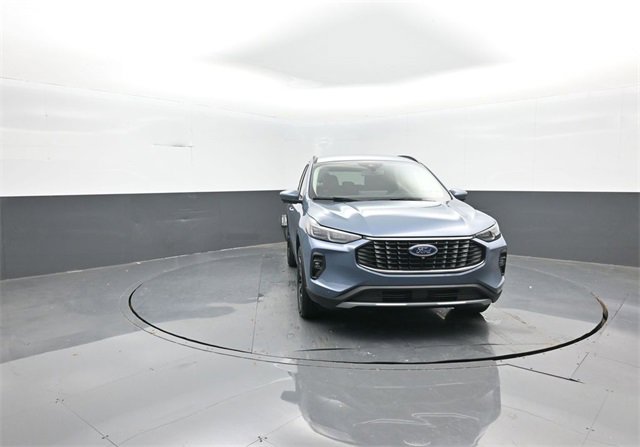 New 2026 Ford Escape Platinum w/ Premium Technology Package image 2