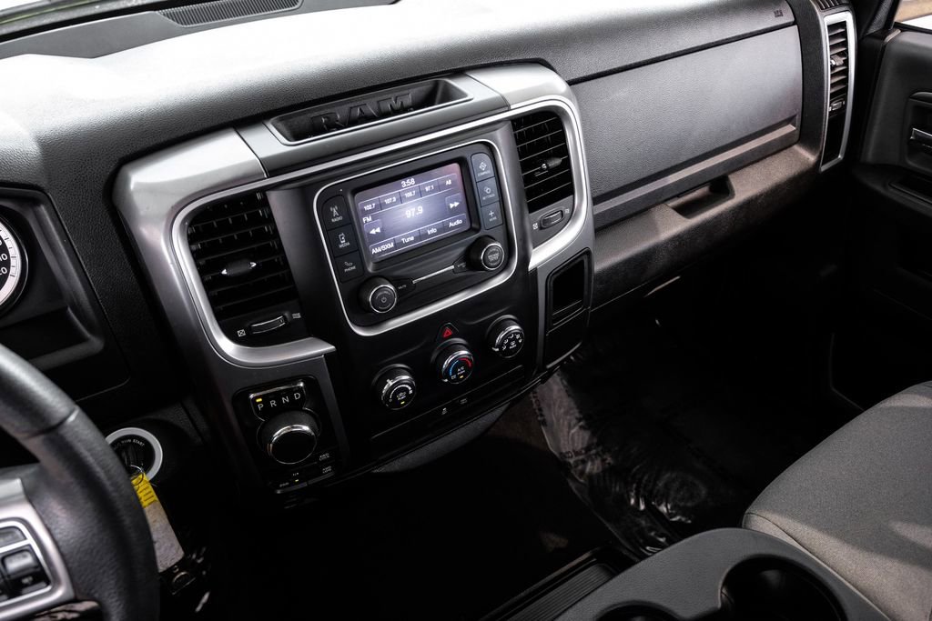 Used 2021 RAM 1500 Classic SLT image 19