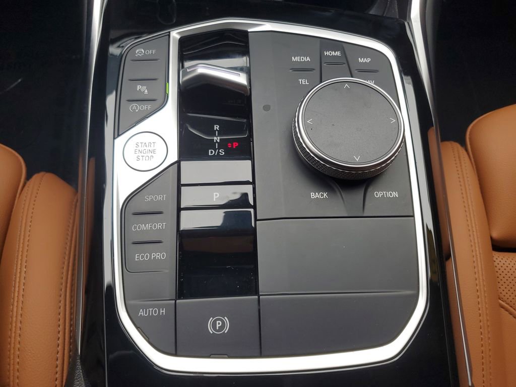 Used 2023 BMW 330i Sedan w/ Convenience Package image 31