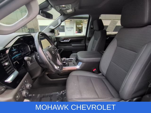 Used 2023 Chevrolet Silverado 1500 RST AWD/4WD image 19
