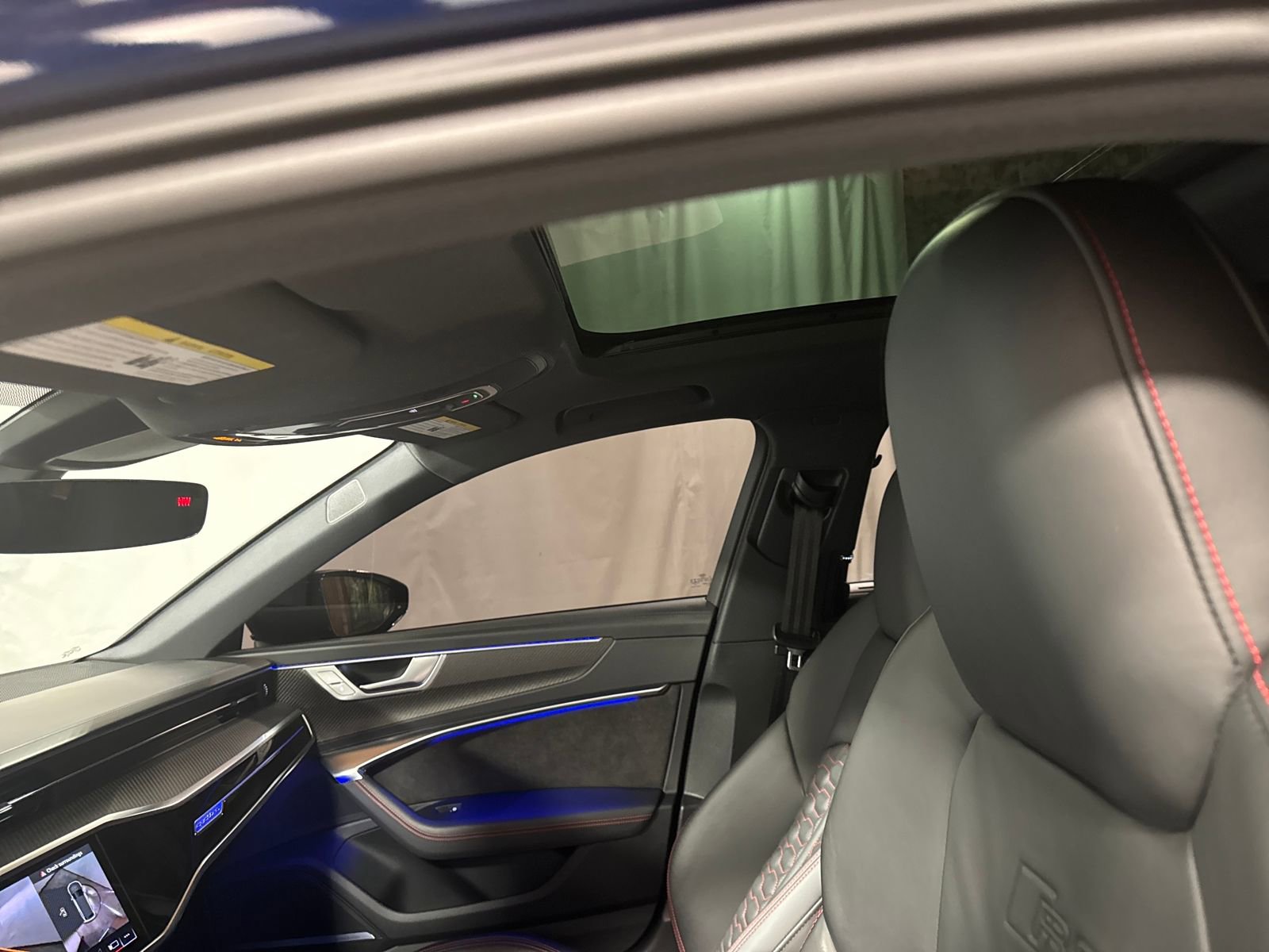 Used 2021 Audi RS 6 image 22