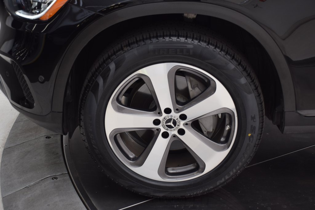 Certified 2022 Mercedes-Benz GLC 300 image 11