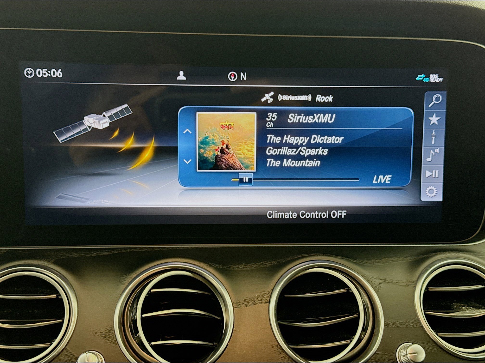 Used 2020 Mercedes-Benz E 450 4MATIC Sedan w/ Parking Assistance Package image 13