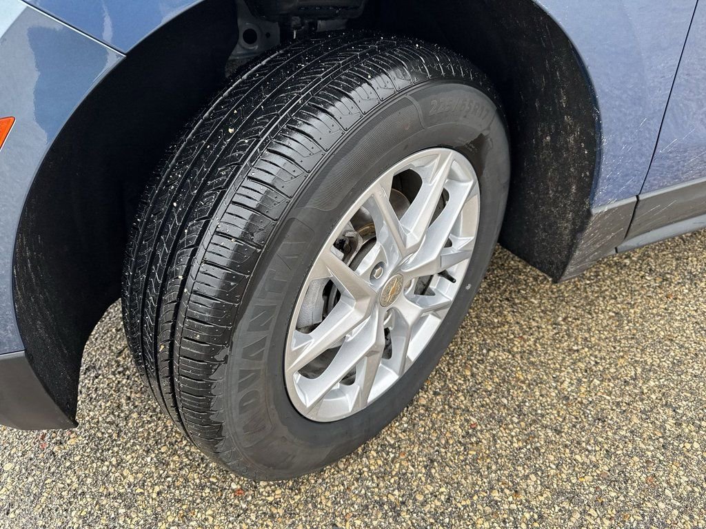 Certified 2024 Chevrolet Equinox LT image 2