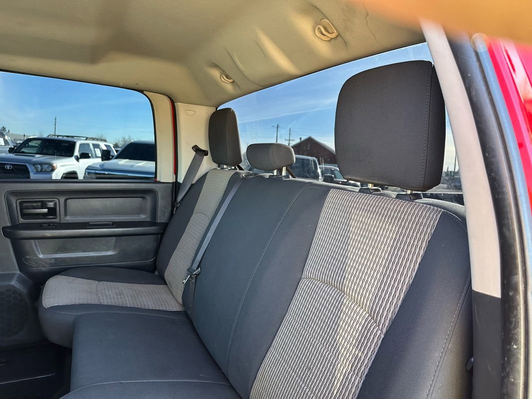 Used 2012 RAM 2500 ST w/ Chrome Appearance Group image 31