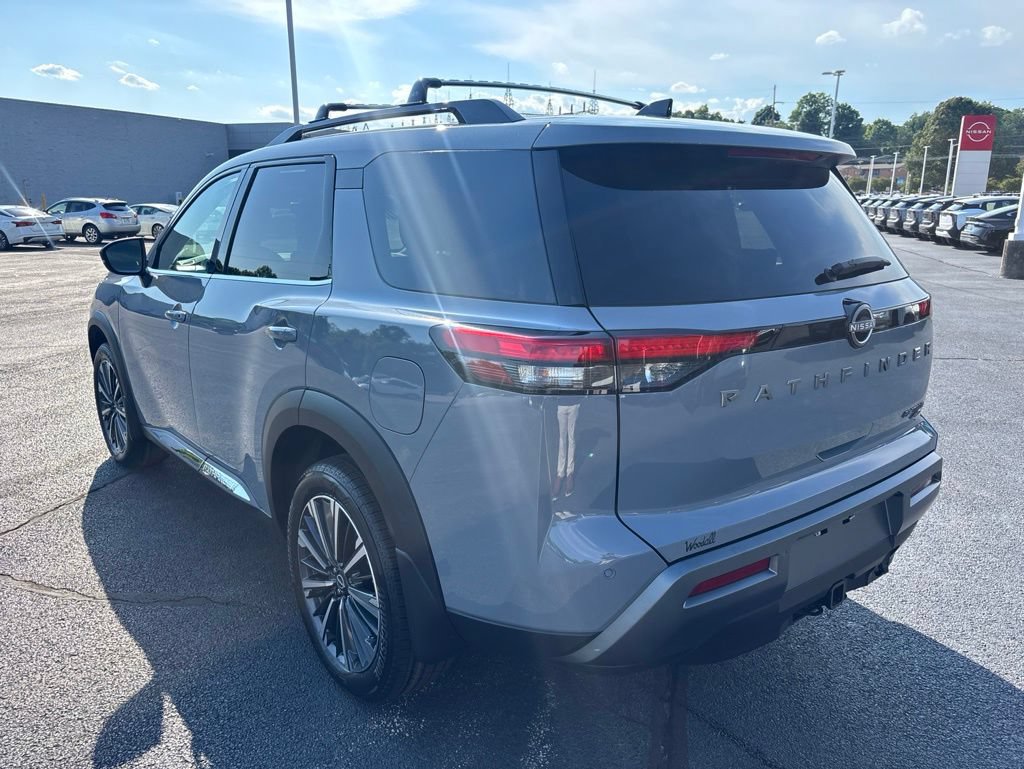 New 2026 Nissan Pathfinder Platinum AWD/4WD image 3