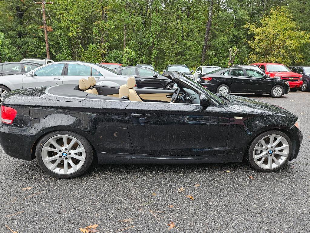 Used 2013 BMW 135i Convertible image 24