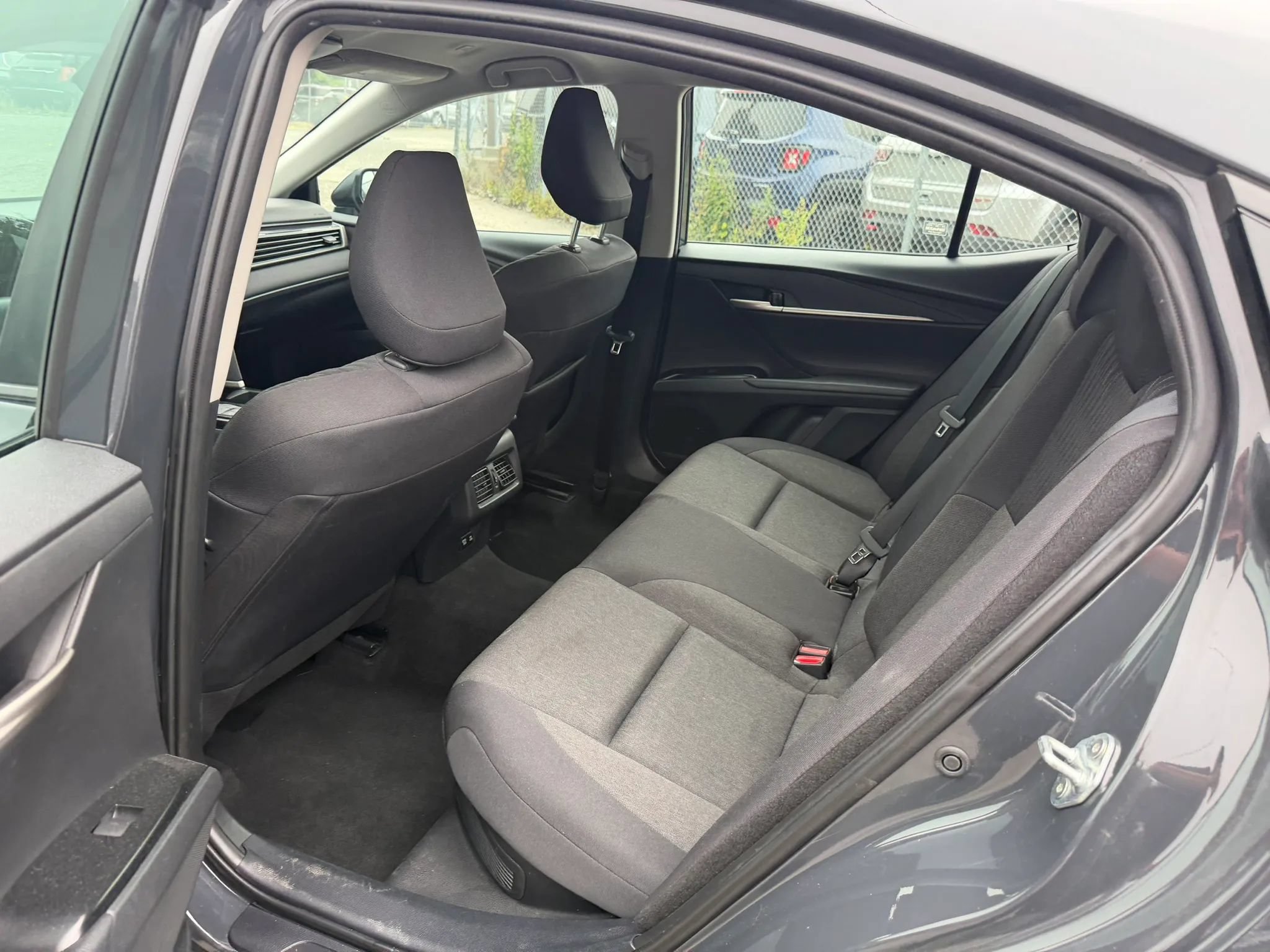 Used 2025 Toyota Camry LE FWD image 32