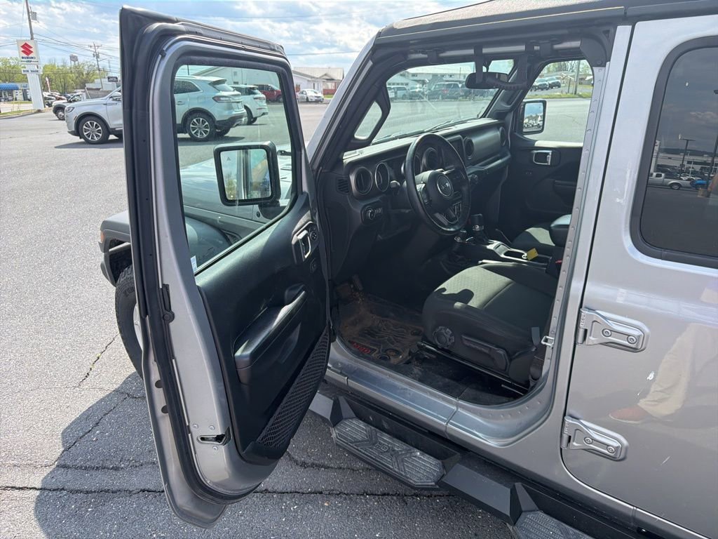 Used 2021 Jeep Wrangler Unlimited Sport image 15