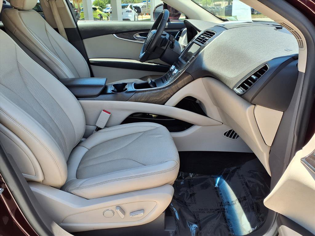 Used 2020 Lincoln Nautilus Reserve w/ Cargo Utility Package AWD/4WD image 9