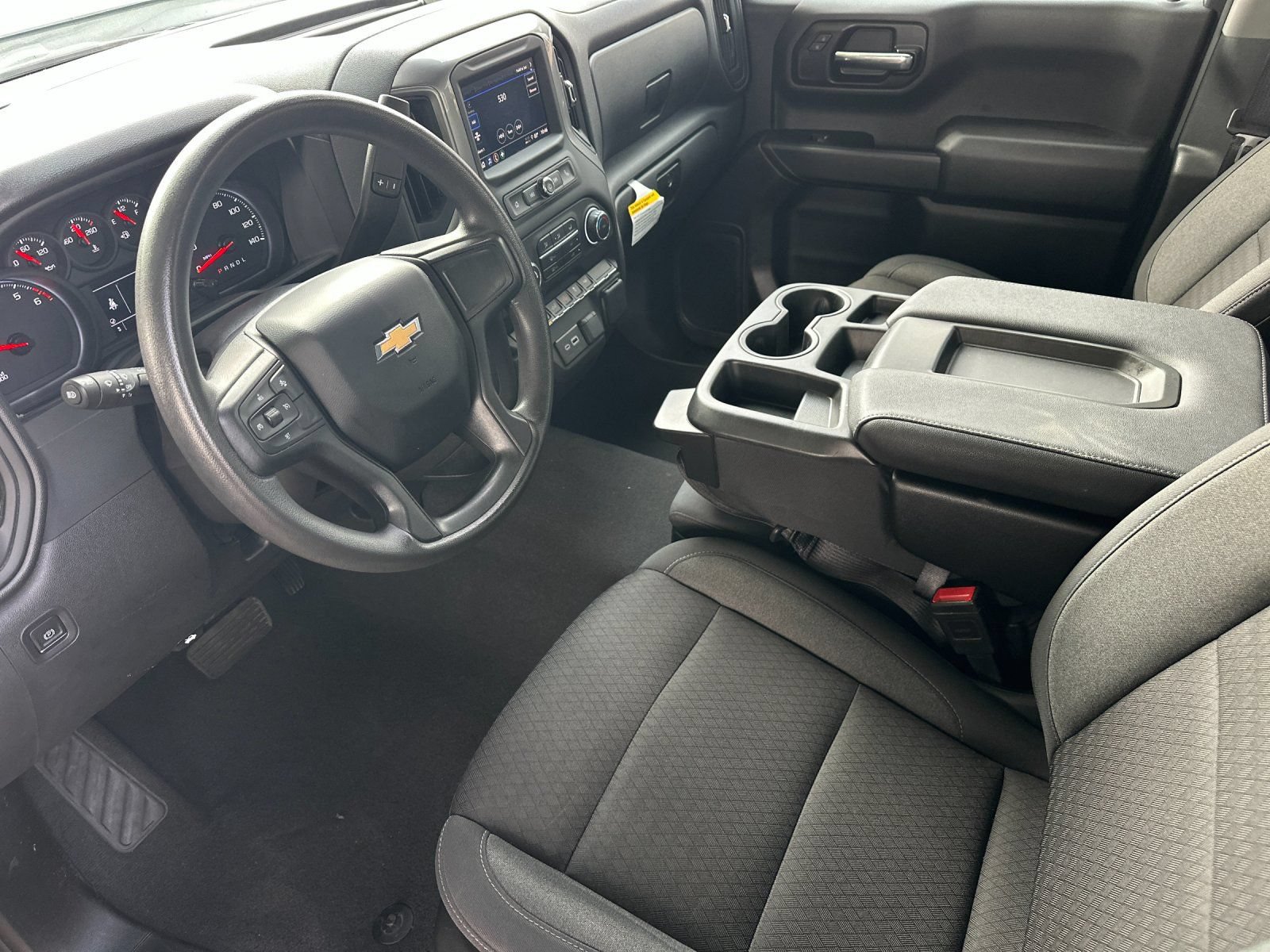 Used 2024 Chevrolet Silverado 1500 Custom w/ Turbomax Blackout Package RWD image 10