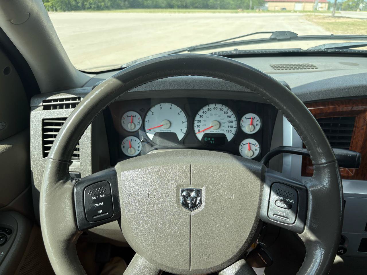 Used 2006 Dodge Ram 2500 Truck Laramie AWD/4WD image 65