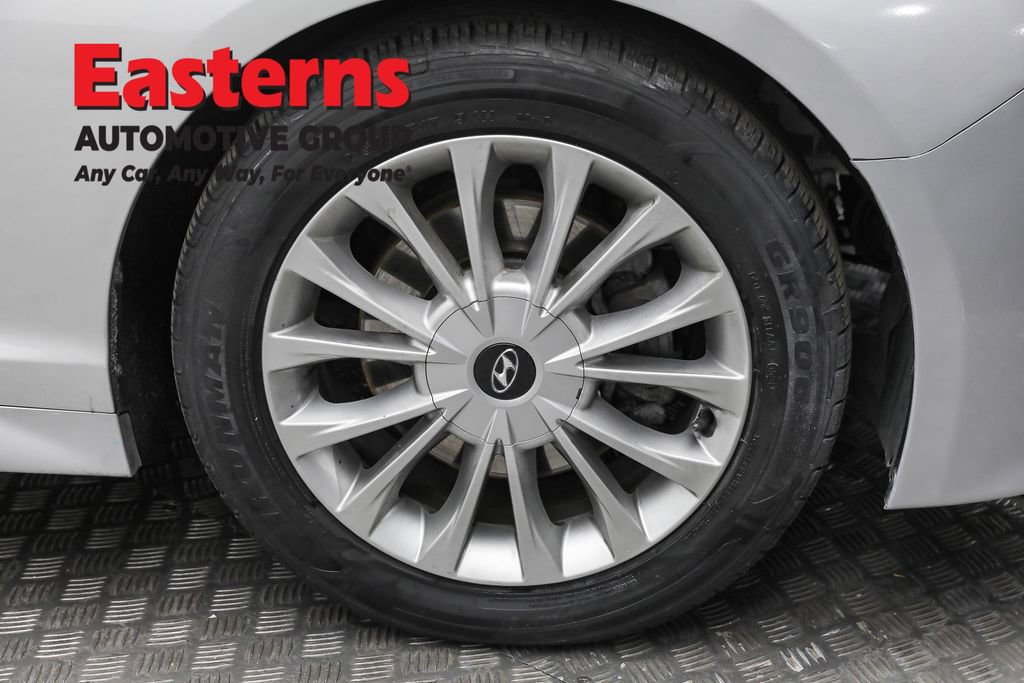 Used 2015 Hyundai Sonata Limited w/ Option Group 05 image 33