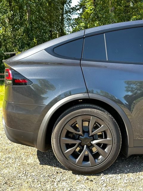 Used 2024 Tesla Model X AWD/4WD image 34