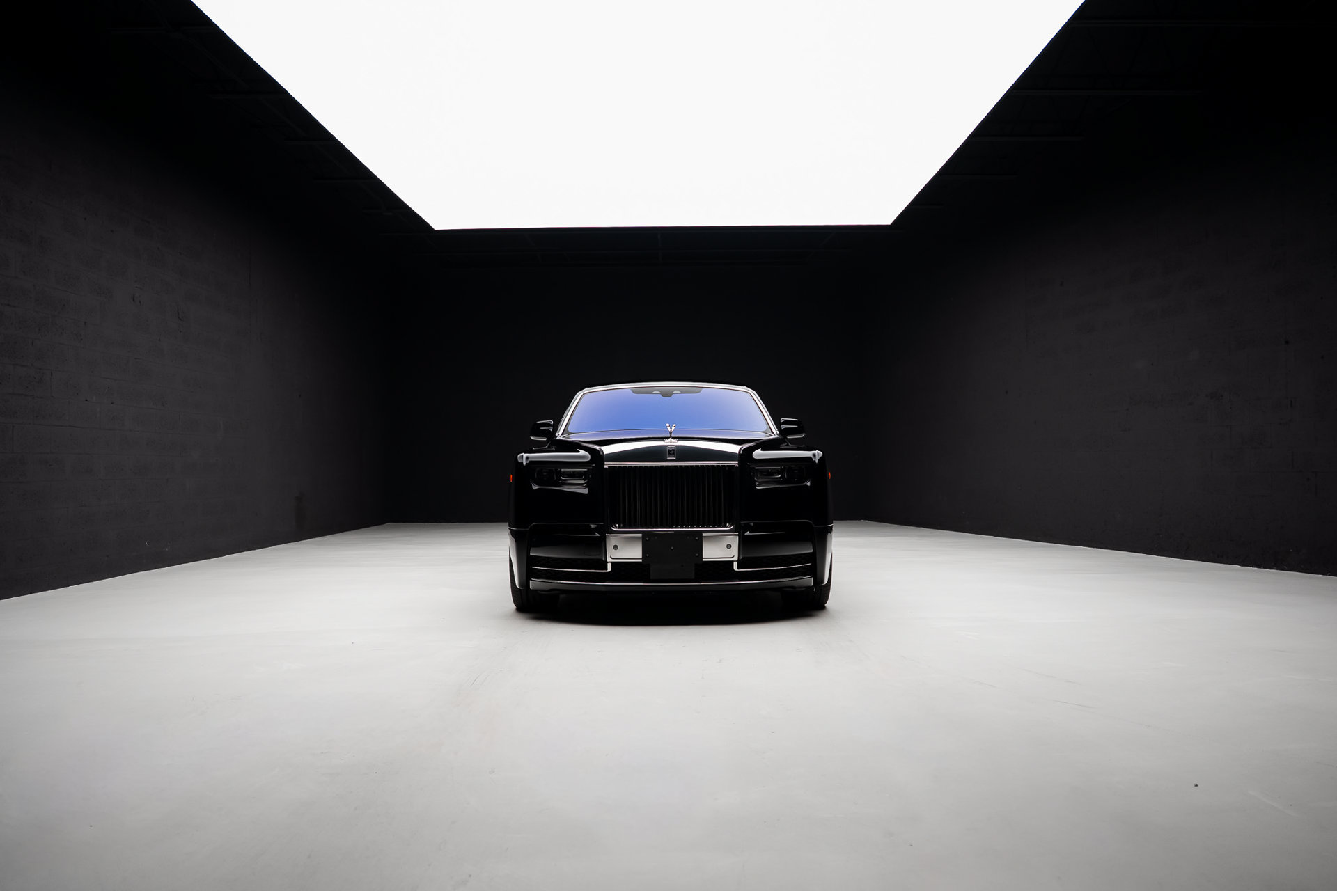 Used 2023 Rolls-Royce Phantom Sedan w/ The Phantom Package RWD image 86