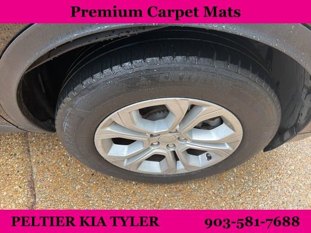 Used 2020 Land Rover Discovery Sport Standard image 14