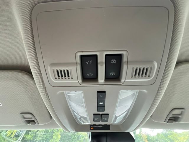 Used 2013 Cadillac SRX Performance w/ Driver Awareness Package FWD image 17
