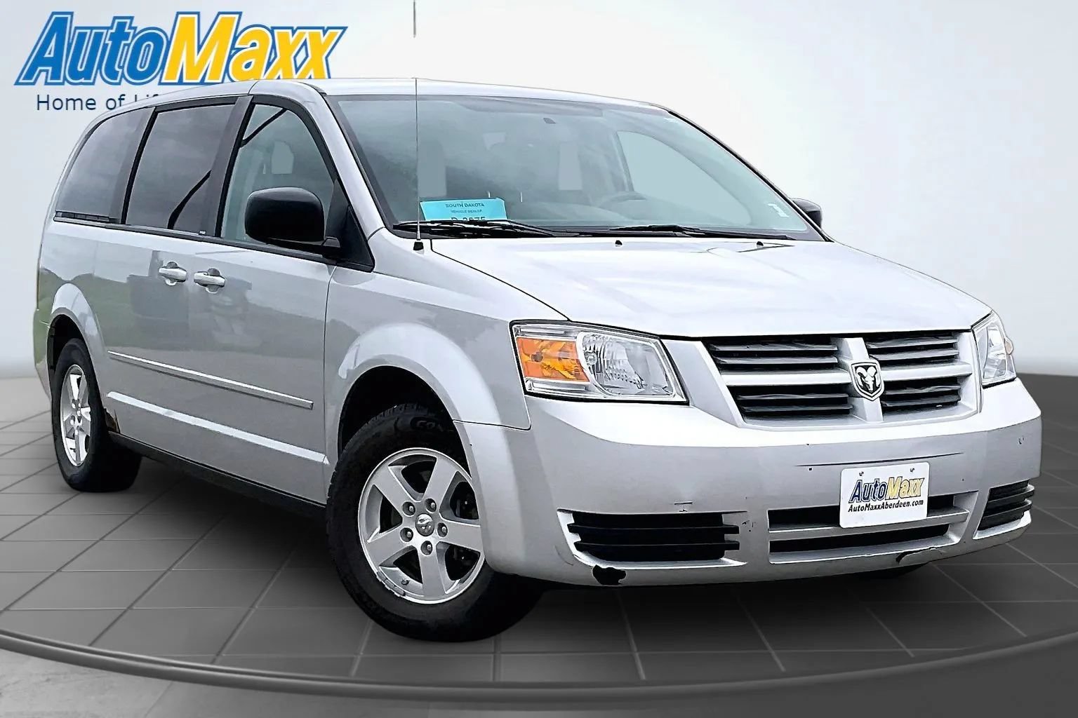 Used 2010 Dodge Grand Caravan SE FWD image 3
