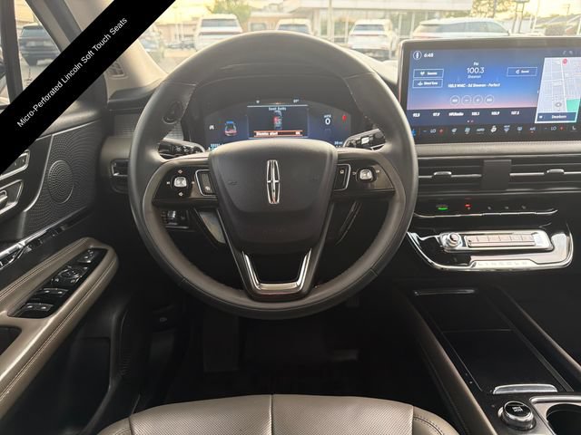 Used 2023 Lincoln Corsair AWD w/ Equipment Group 101A image 16