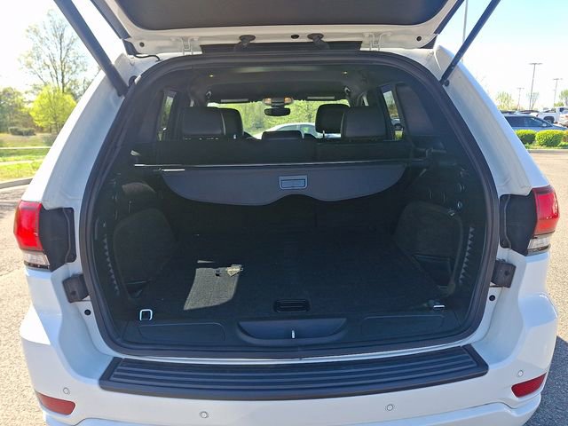 Used 2020 Jeep Grand Cherokee Altitude image 28